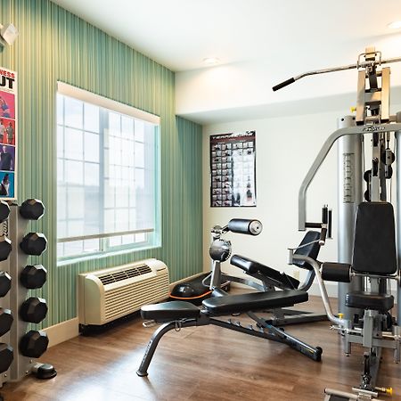 Holiday Inn Express Hotel & Suites Evanston By Ihg Екстер'єр фото