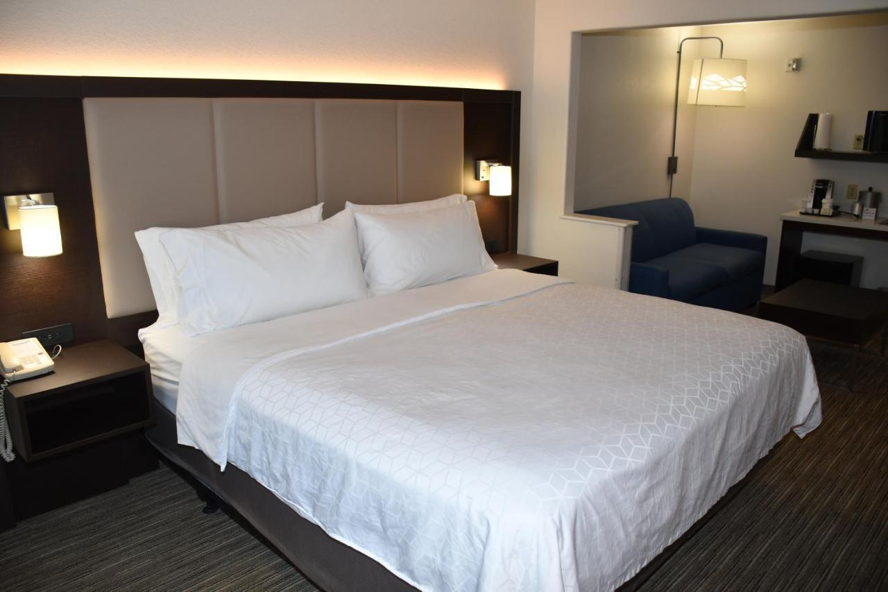 Holiday Inn Express Hotel & Suites Evanston By Ihg Екстер'єр фото