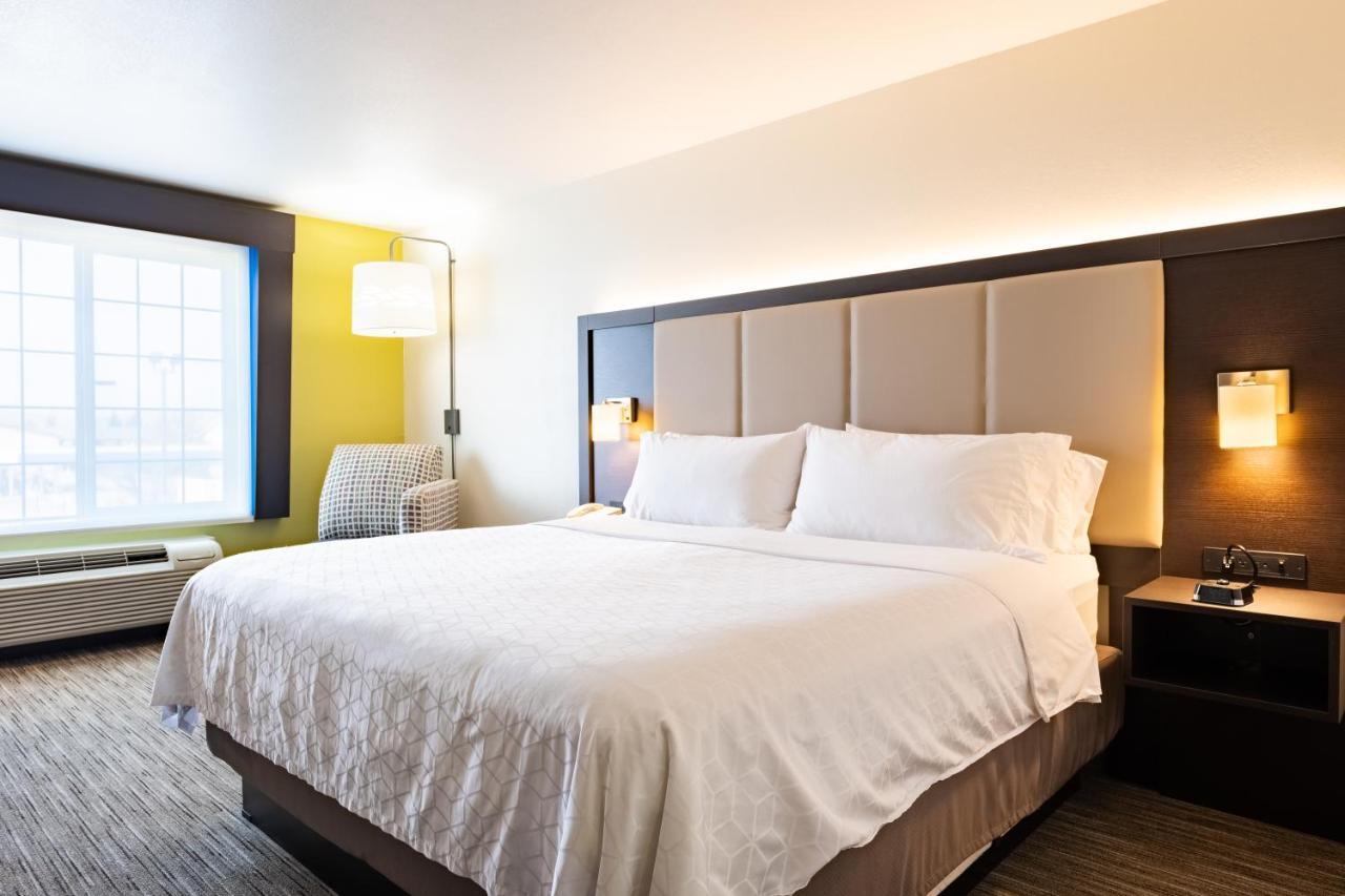 Holiday Inn Express Hotel & Suites Evanston By Ihg Екстер'єр фото