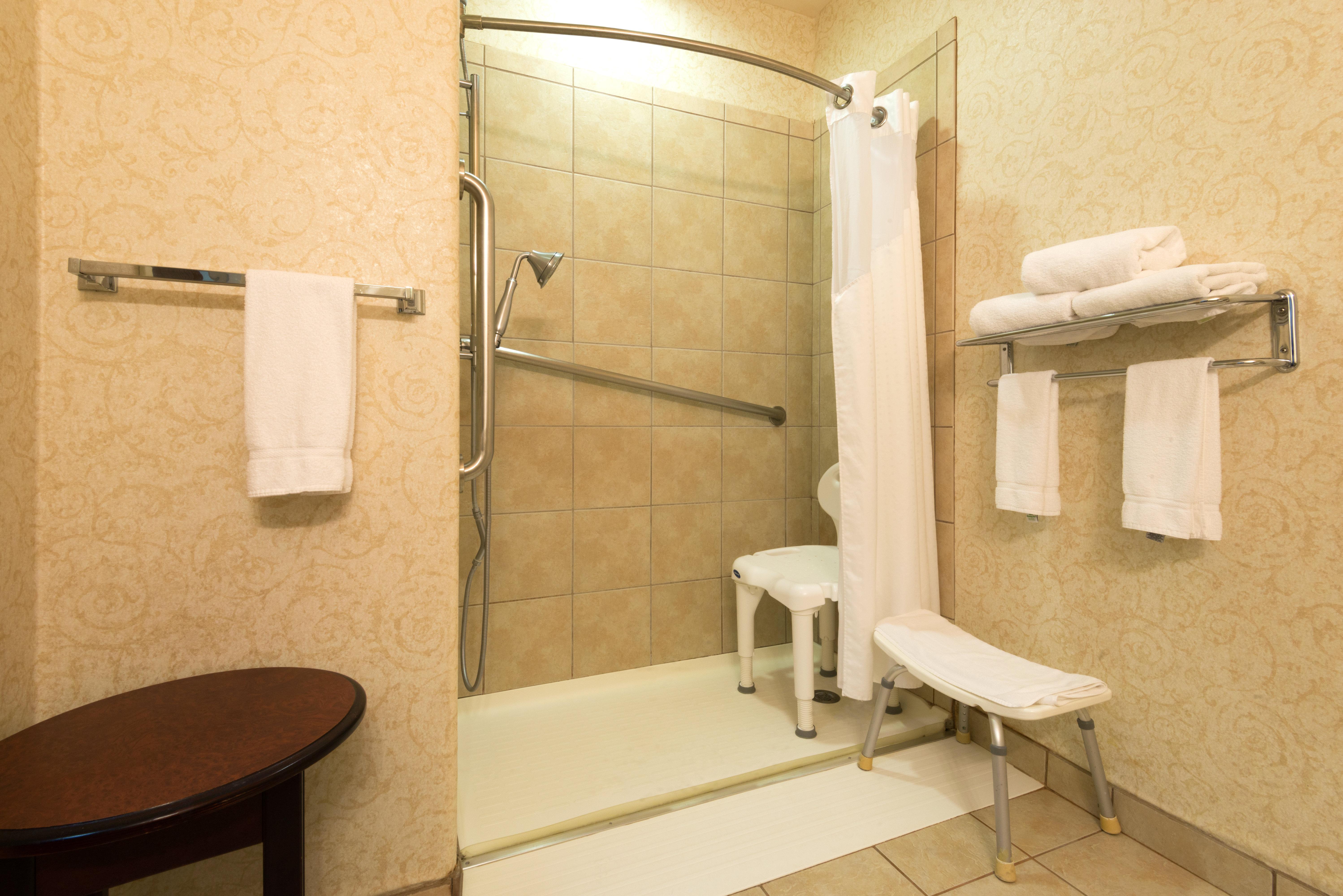 Holiday Inn Express Hotel & Suites Evanston By Ihg Екстер'єр фото