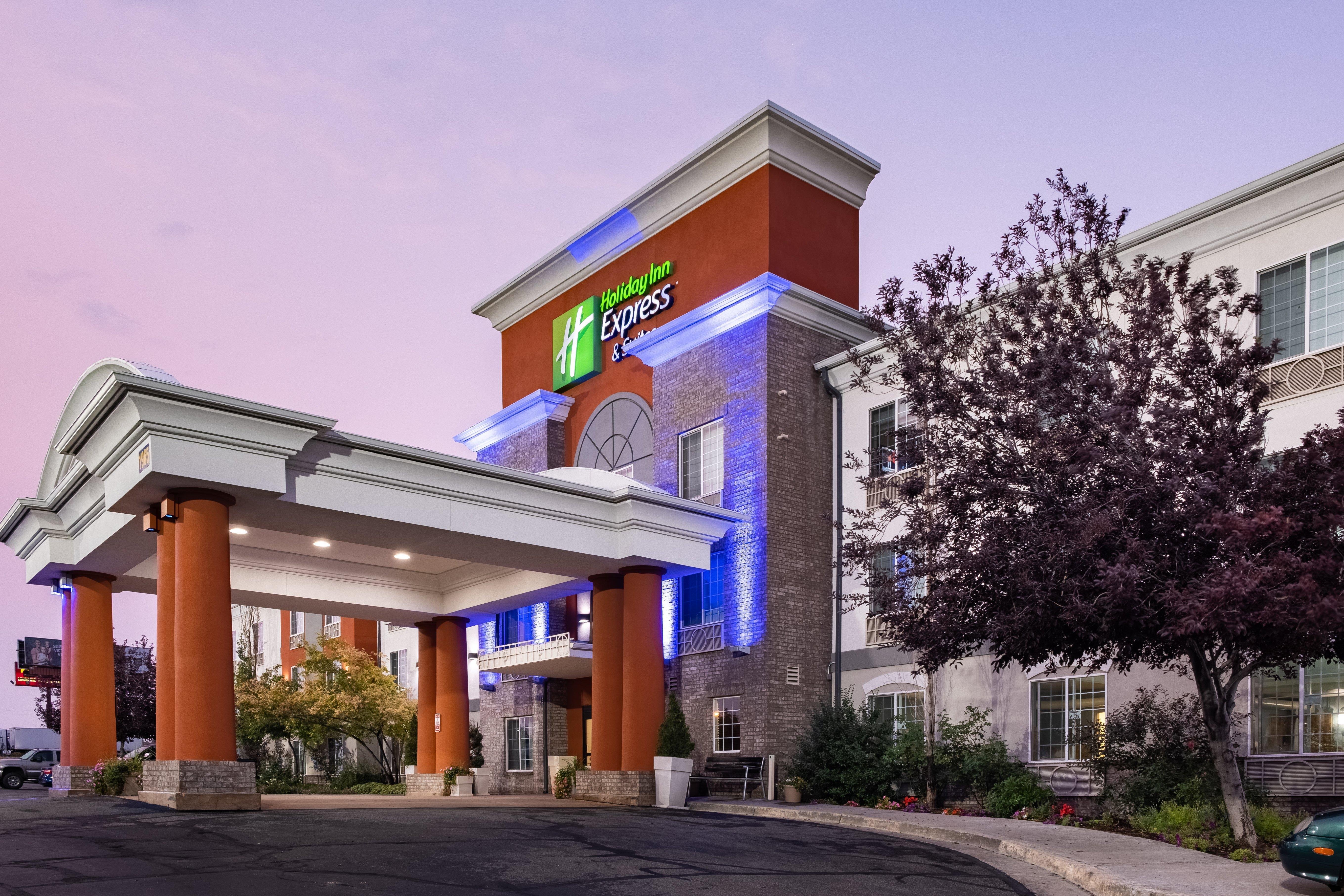 Holiday Inn Express Hotel & Suites Evanston By Ihg Екстер'єр фото
