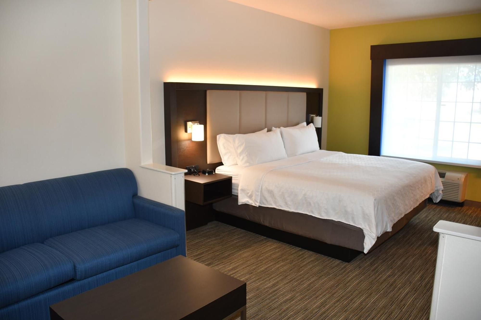 Holiday Inn Express Hotel & Suites Evanston By Ihg Номер фото