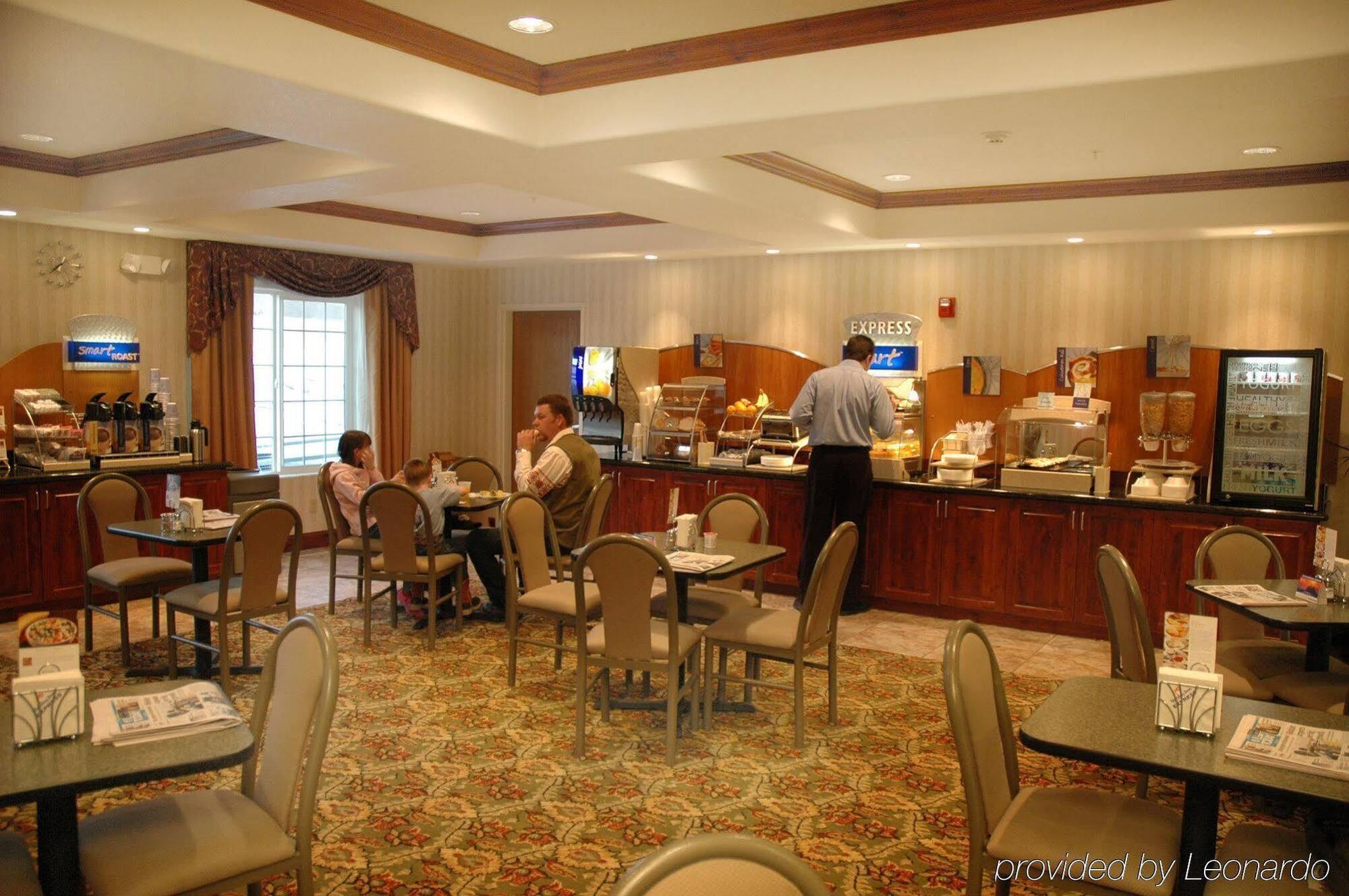 Holiday Inn Express Hotel & Suites Evanston By Ihg Екстер'єр фото